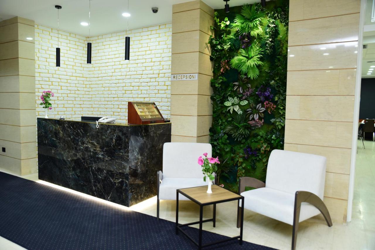 Hotel Comfort Тирана Экстерьер фото