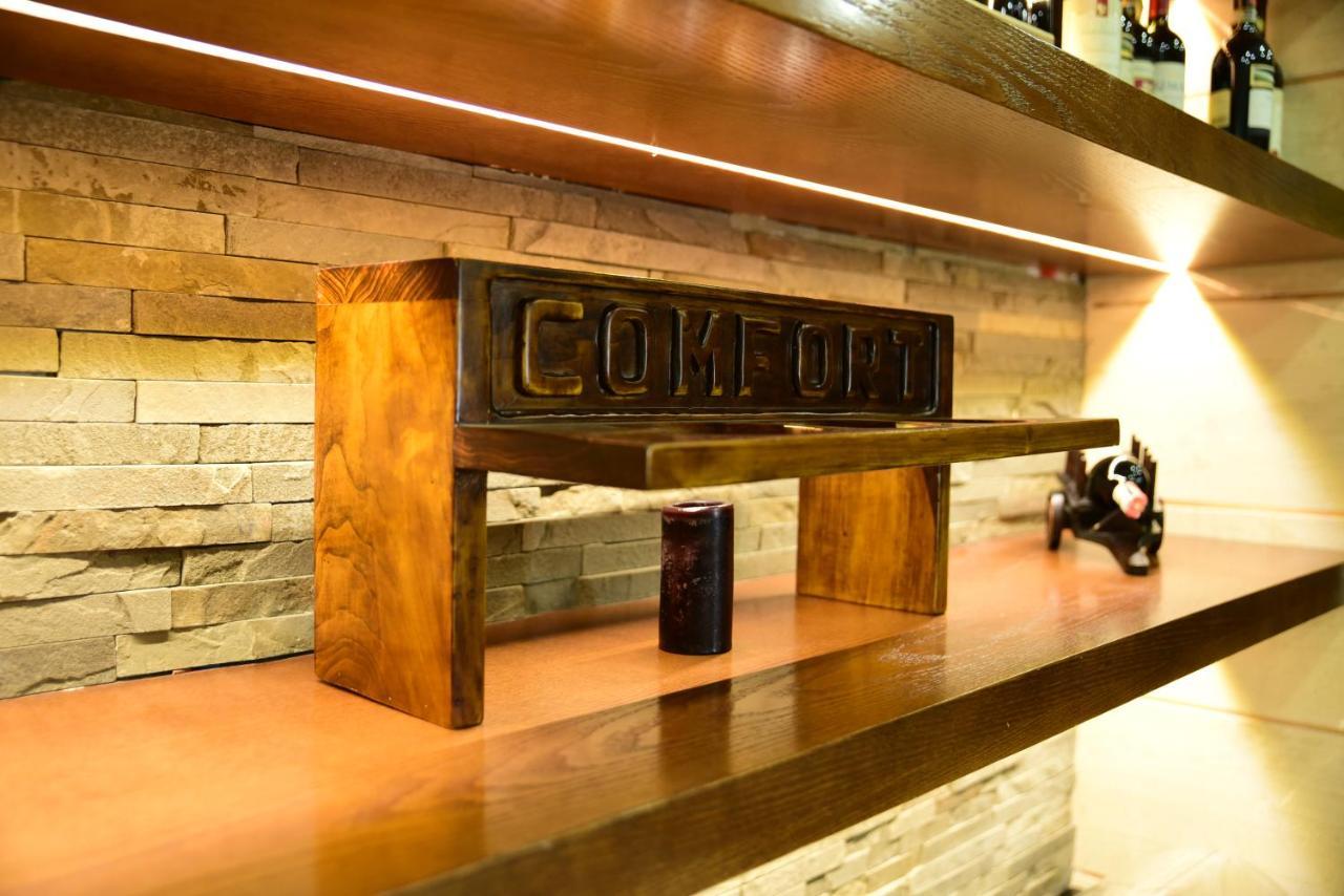 Hotel Comfort Тирана Экстерьер фото