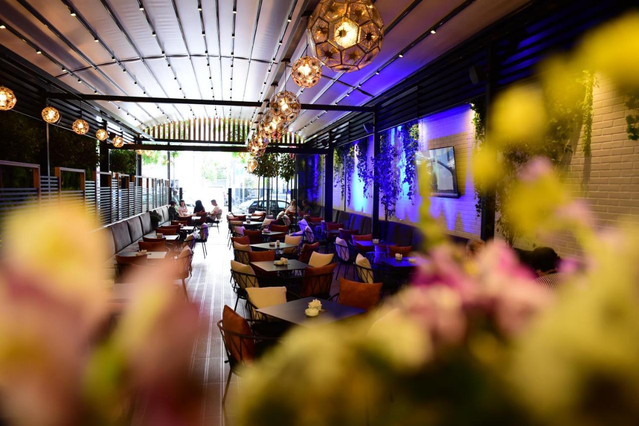 Hotel Comfort Тирана Экстерьер фото