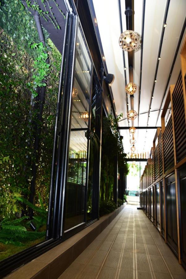 Hotel Comfort Тирана Экстерьер фото