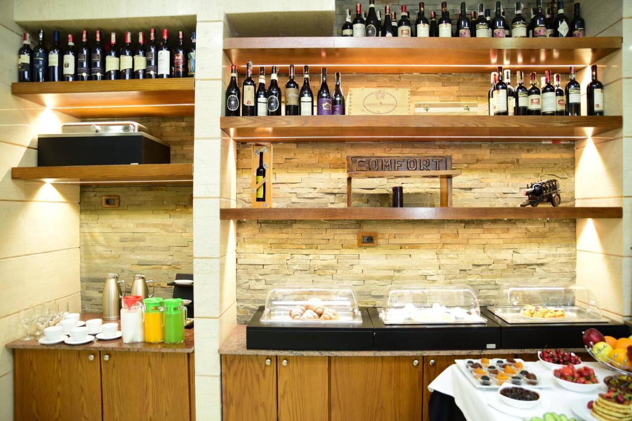 Hotel Comfort Тирана Экстерьер фото