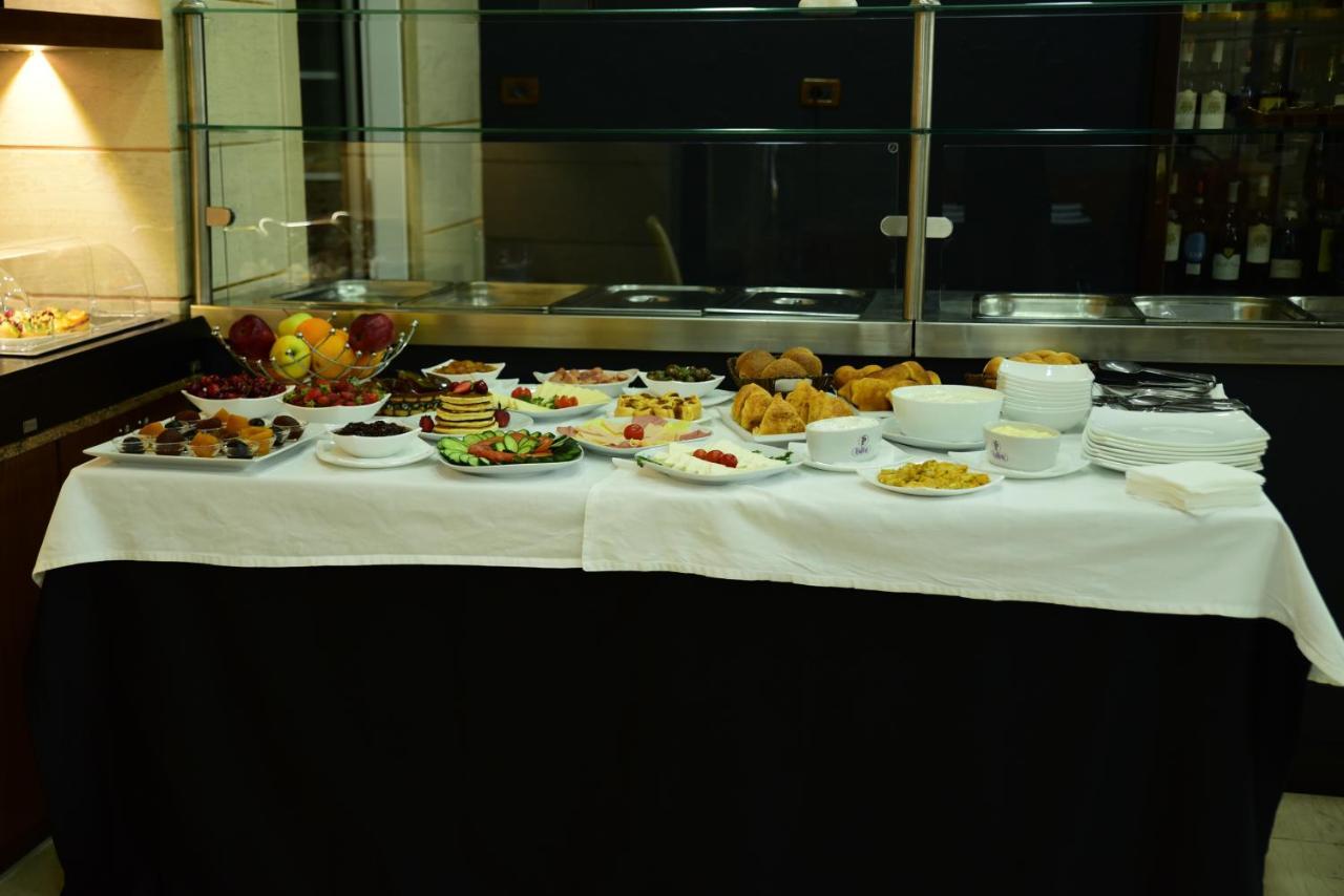 Hotel Comfort Тирана Экстерьер фото