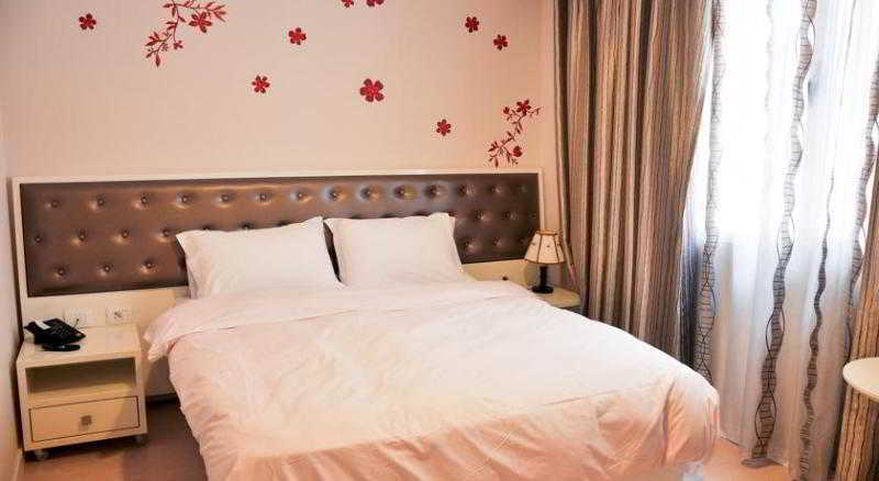 Hotel Comfort Тирана Экстерьер фото