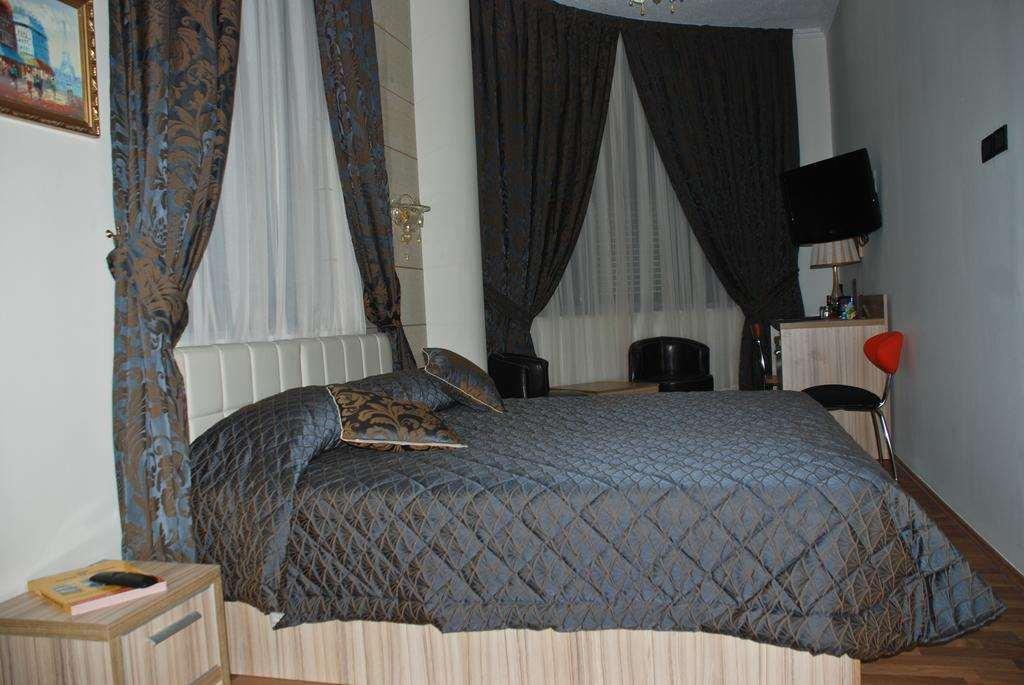 Hotel Comfort Тирана Номер фото